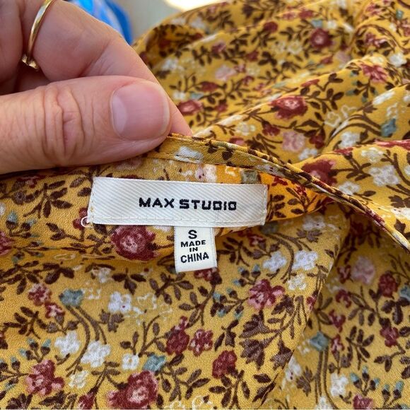 Max Studio Crepe 3/4 Sleeve Tie Front Blouse size small - Picture 3 of 13